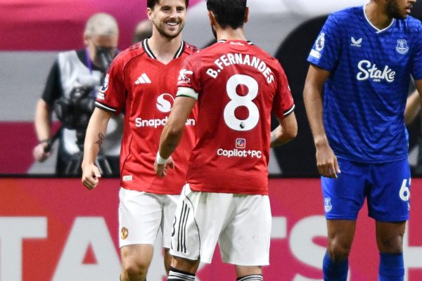 🔥 Pre‑Season Finale: Manchester United 2‑2 Everton — Tour Ends with Draw & First Silverware